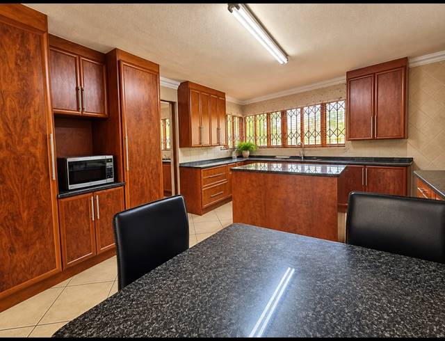 3 BEDROOM HOUSE FOR SALE IN VANDERBIJLPARK SW 5
